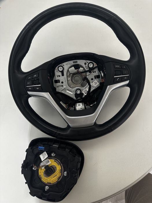Volan BMW original  distronic, vibratii seria F:1,3, 5, x3, x5, x6 etc