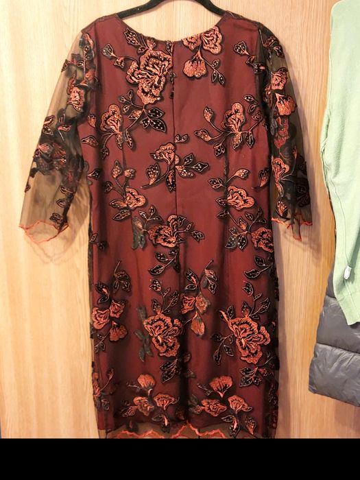 Rochie elegantă din dantelă.