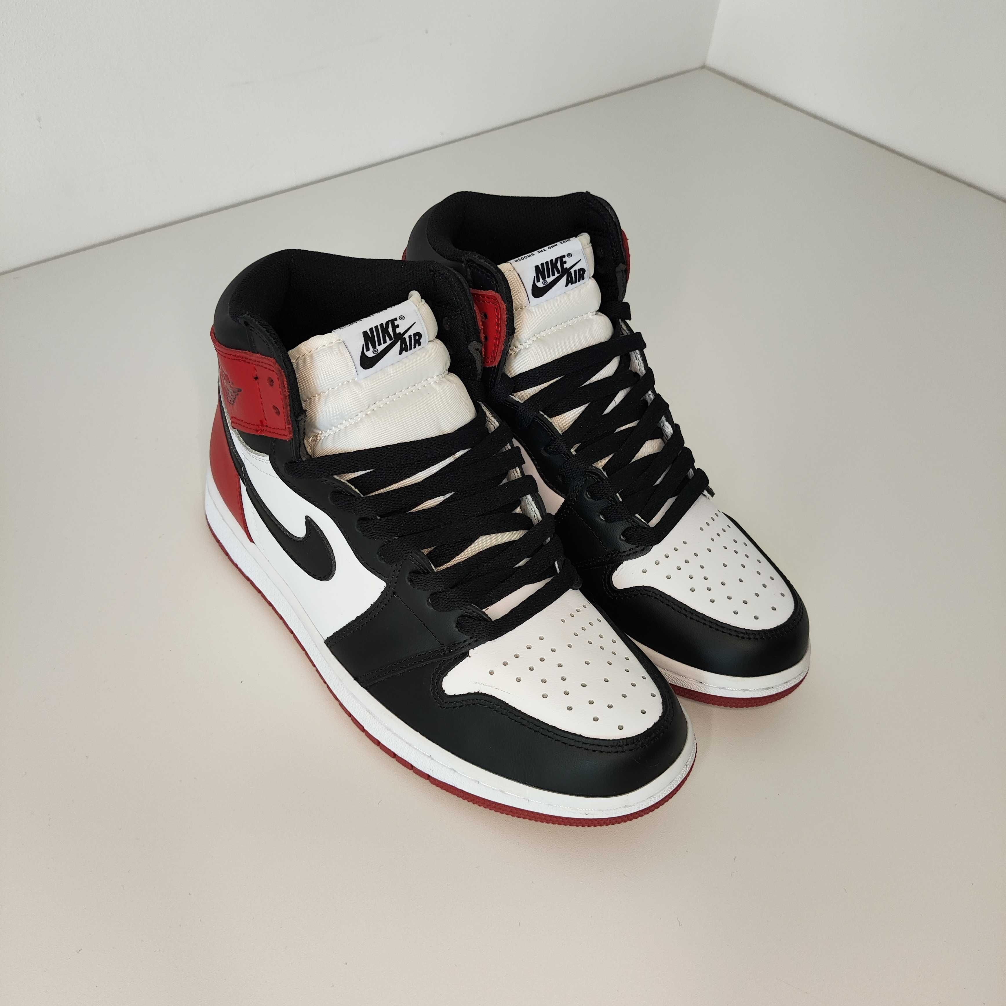 NIKE Air Jordan 1 Retro High, OG Black Toe
