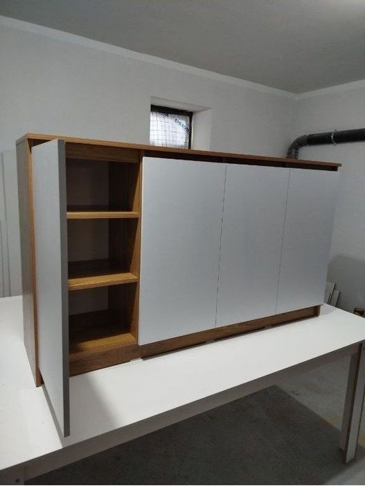 Комод большой.  шкаф