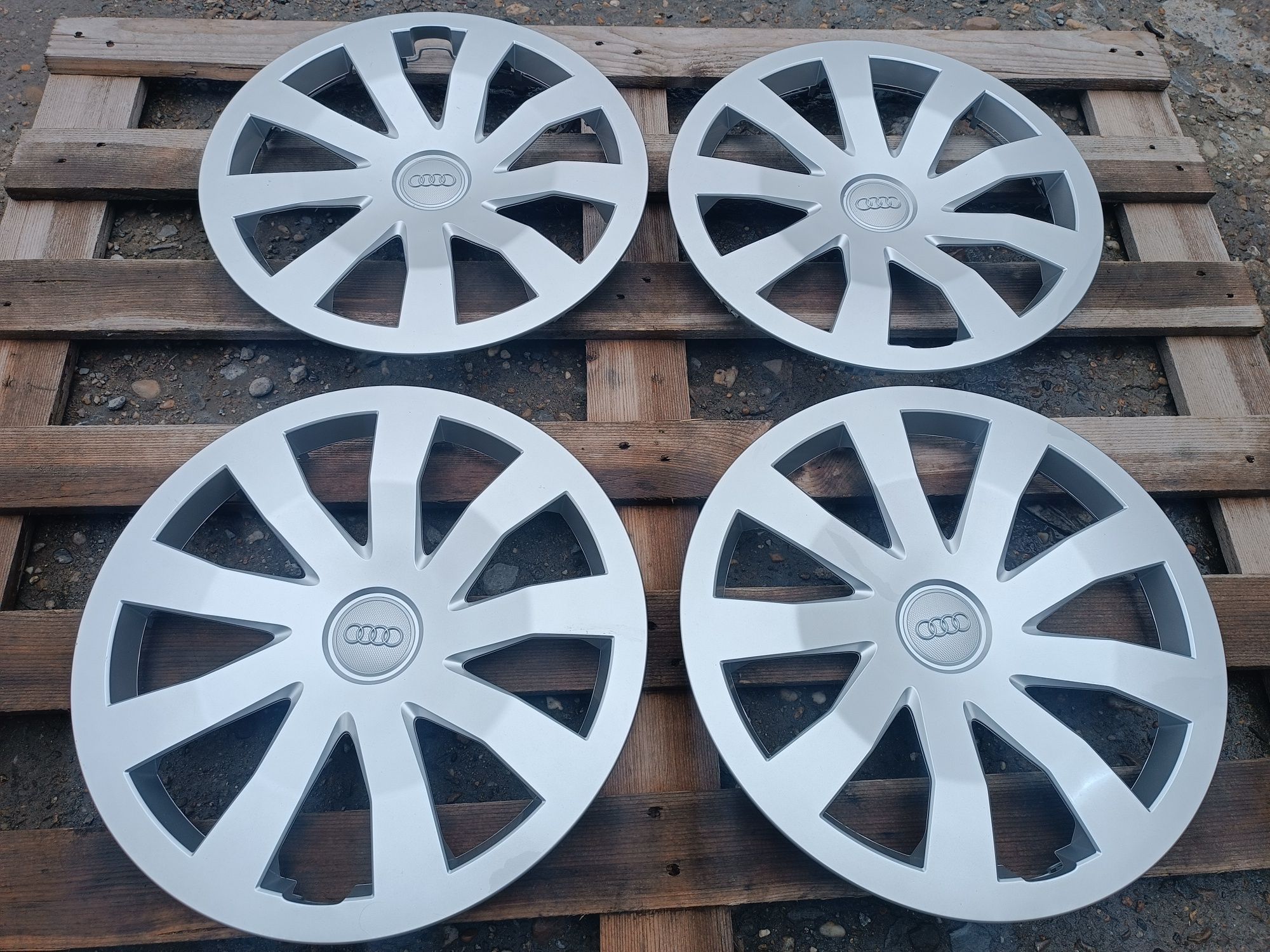Оригинални тасове Audi 15 цола