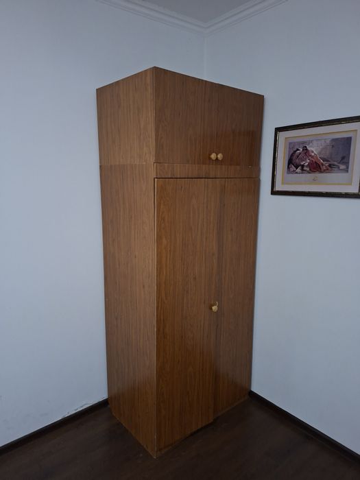 Продаётся  шкаф самовывоз