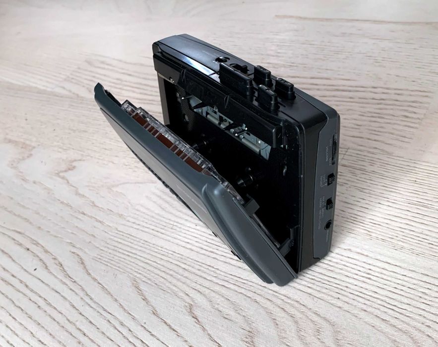 Intersound WR-186 PLL Walkman vintage cu tuner digital nou, fără căști
