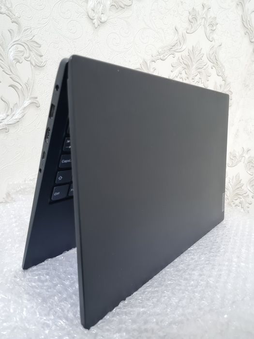 Ноутбук Lenovo idepad holati ideal