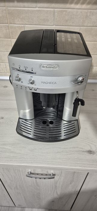 Vand espresor cafea delonghi