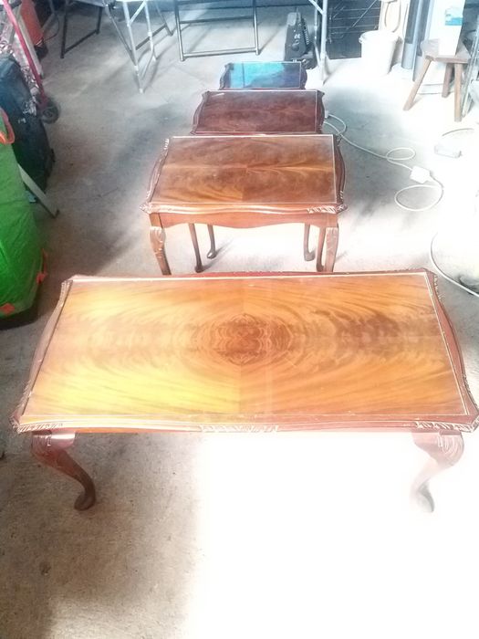 Тройка помощни масички и Маса холна ретро