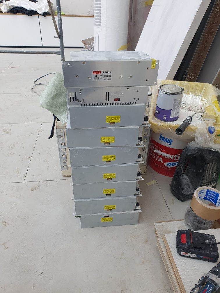 Blok pitaniya 12V  50A