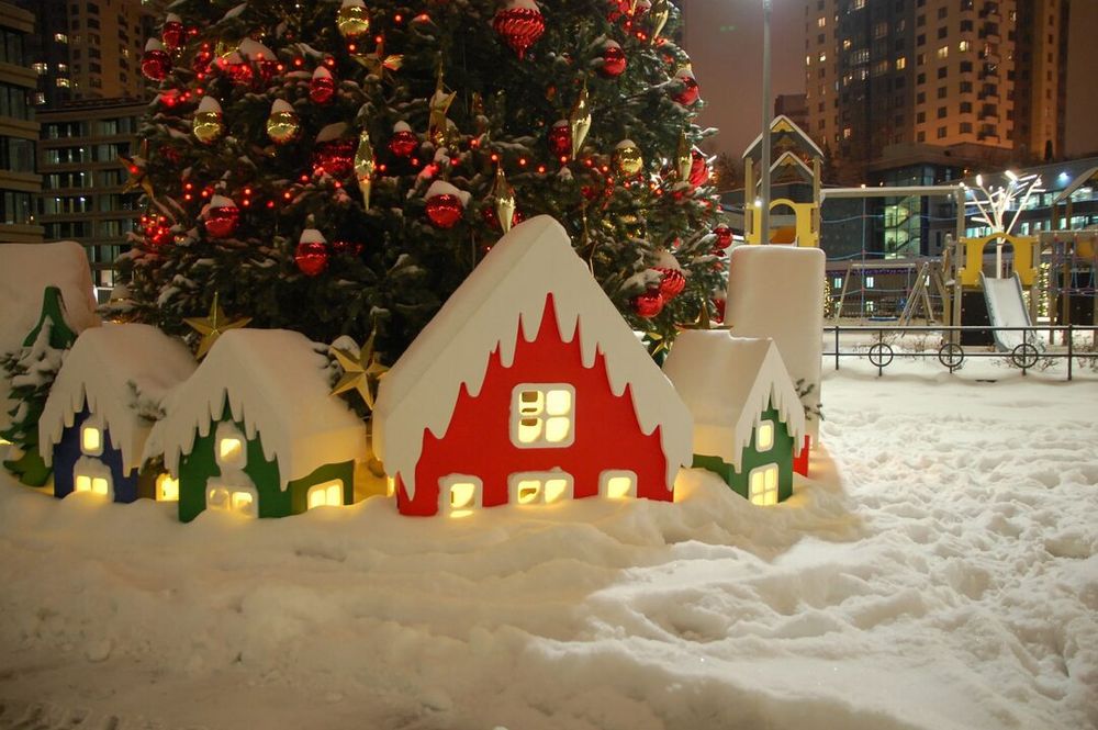 Декоративные домики для декора к новому году .