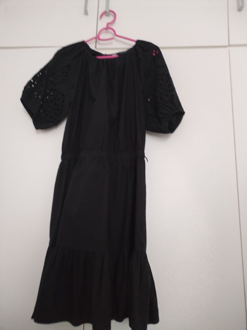 Vând rochie dama, neagra, Zara