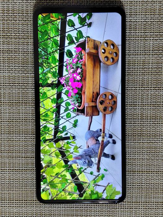 Poco X3 NFC, в отлично състояние, с калъф, зарядно, кабел, слушалки