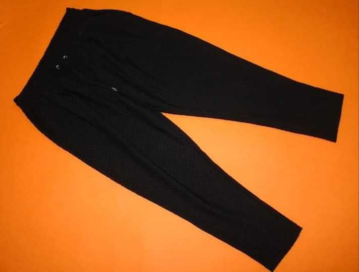Pantaloni Noi pt dama, model foarte frumos, culoare neagra