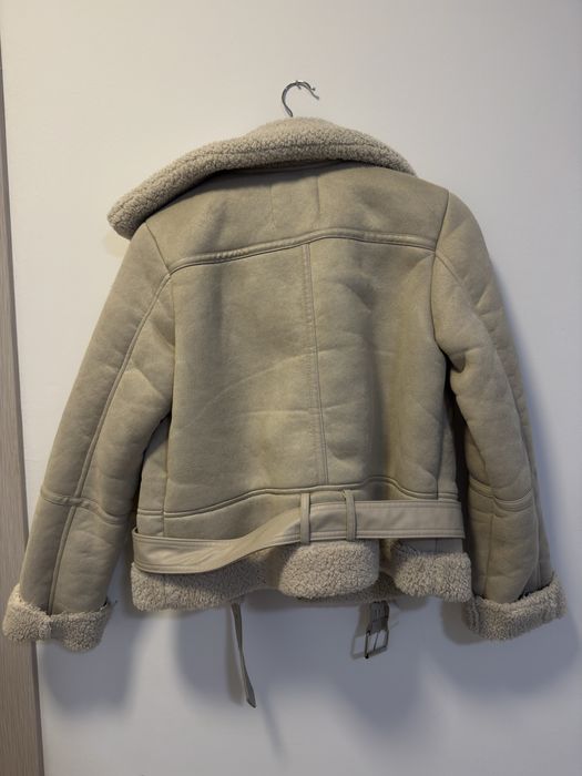 Зимни яке stradivarius