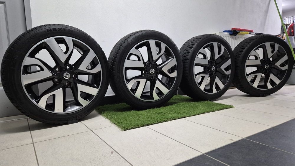 Jante 5×114,3 R18 originale Nissan Qashqai cu anvelope 225/45/18 Iarna