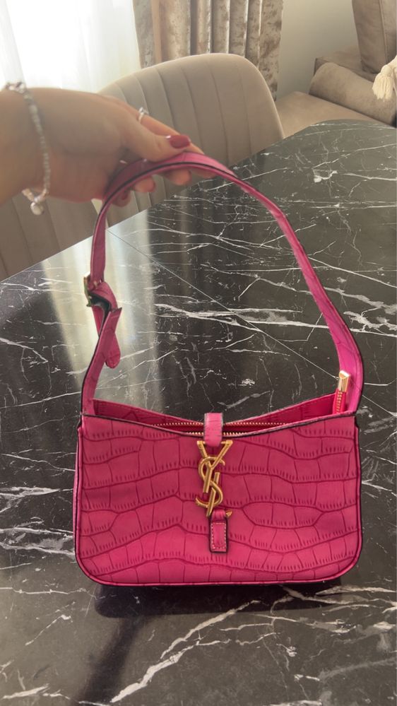 Стилна чанта YSL за рамо