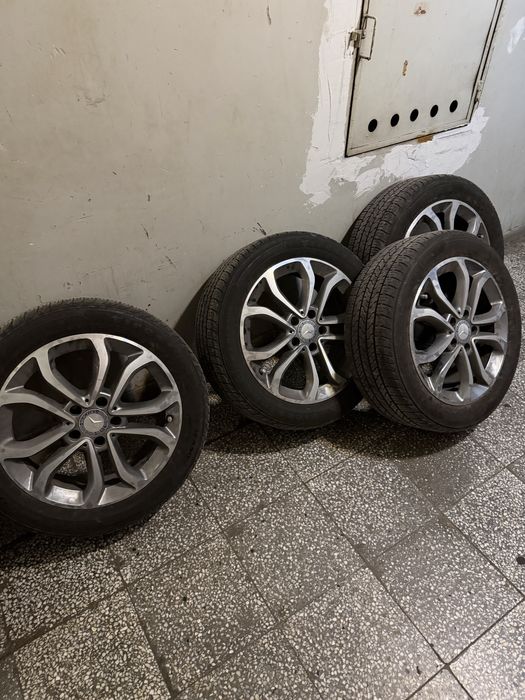 Оригинални гуми с джанти мерцедес 225/50/17