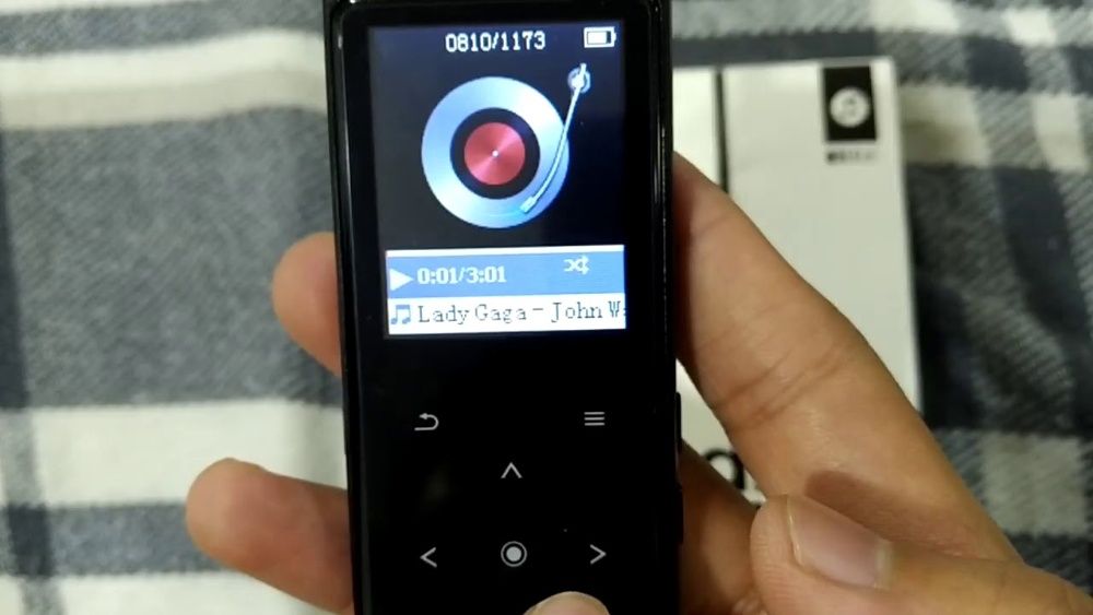 Benjie m6 mp3/mp4 player