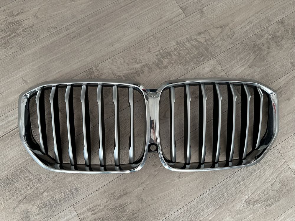 Оригинална решетка g05 BMW X5 2019