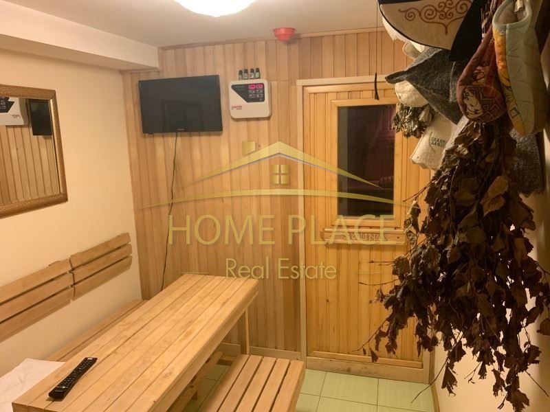 Малък семеен хотел на първа линия