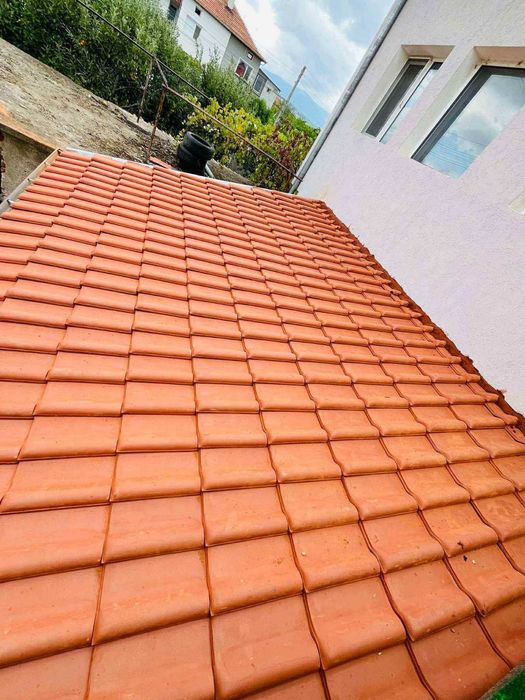 Извършва строителни деиности на територията на цялата страна