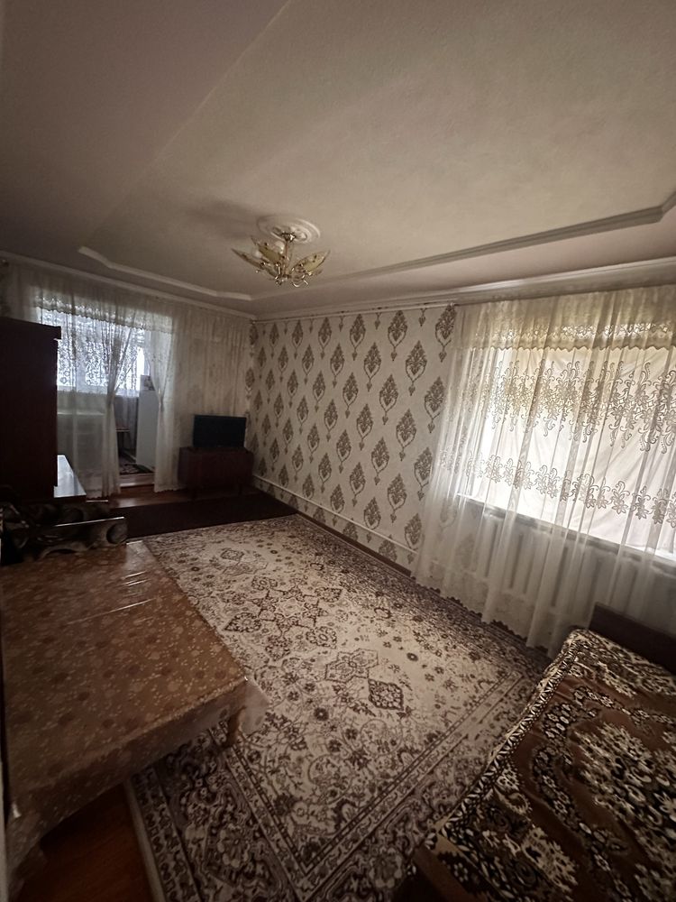 Продаётся своя 2х переделанная в 3х комнатная квартира