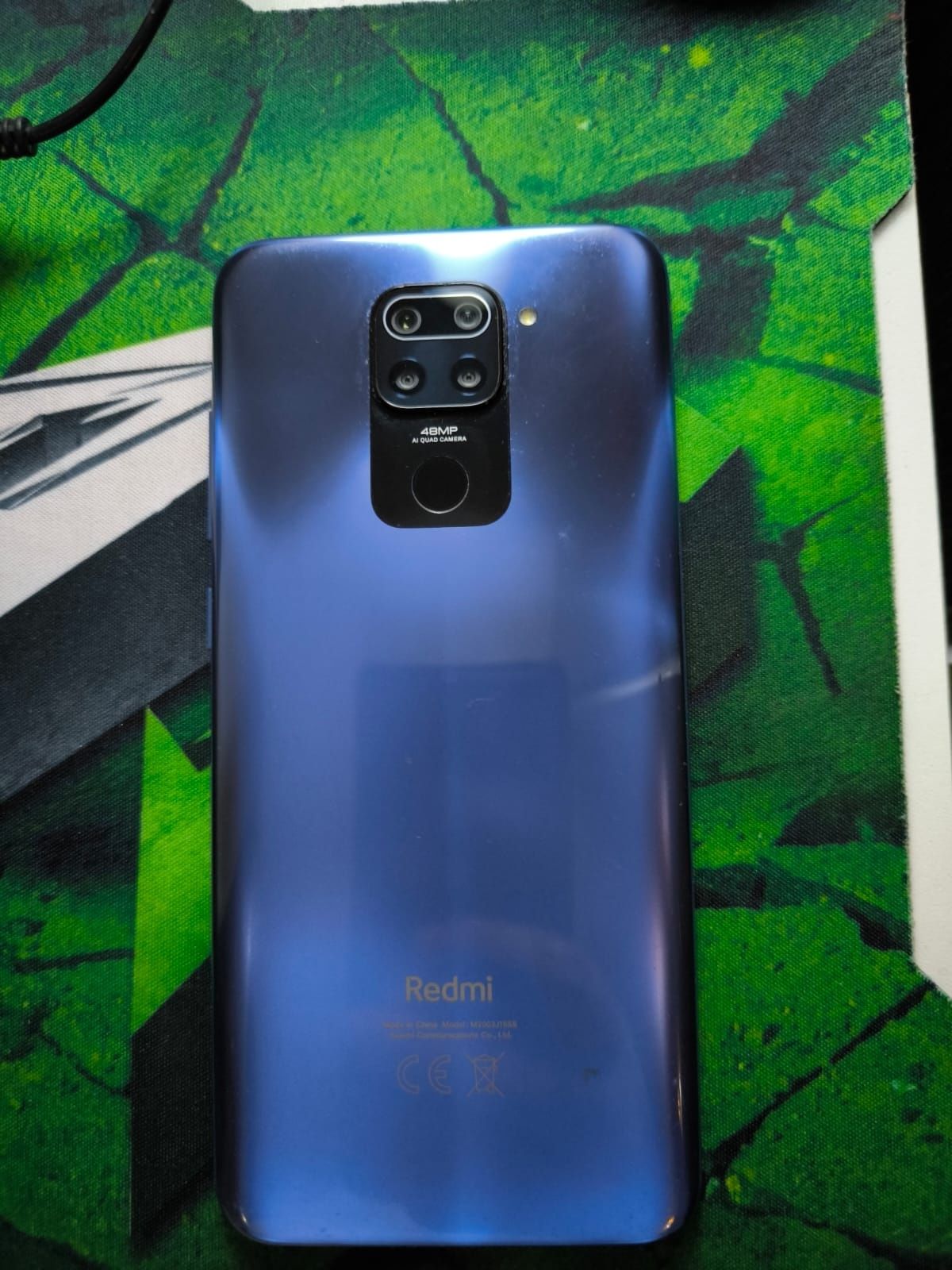 Продам смартфон Redmi Note 9