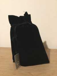 Черна торбичка от кадифе