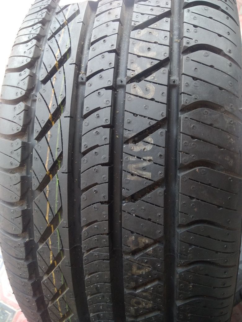 Автошины 215/45ZR17 XL Kumho Ecsta 4X