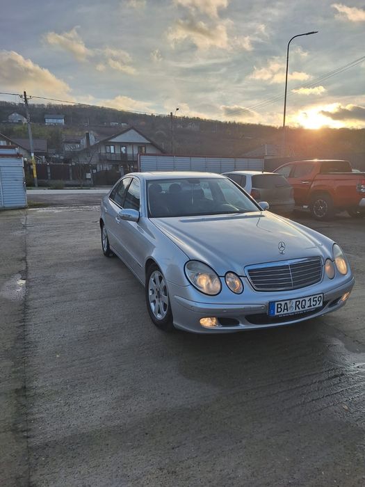 Mercedes E-class W211