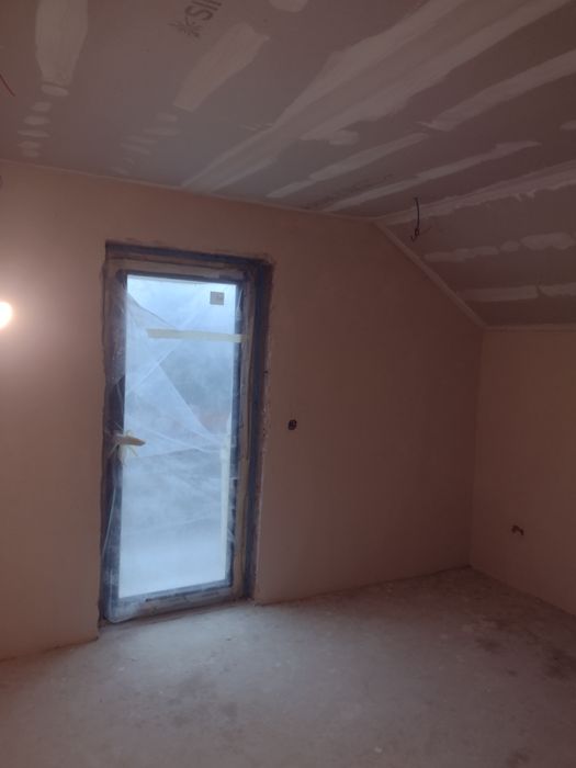 Executam lucrări de finisaje