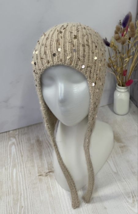 Продам шапку чепчик