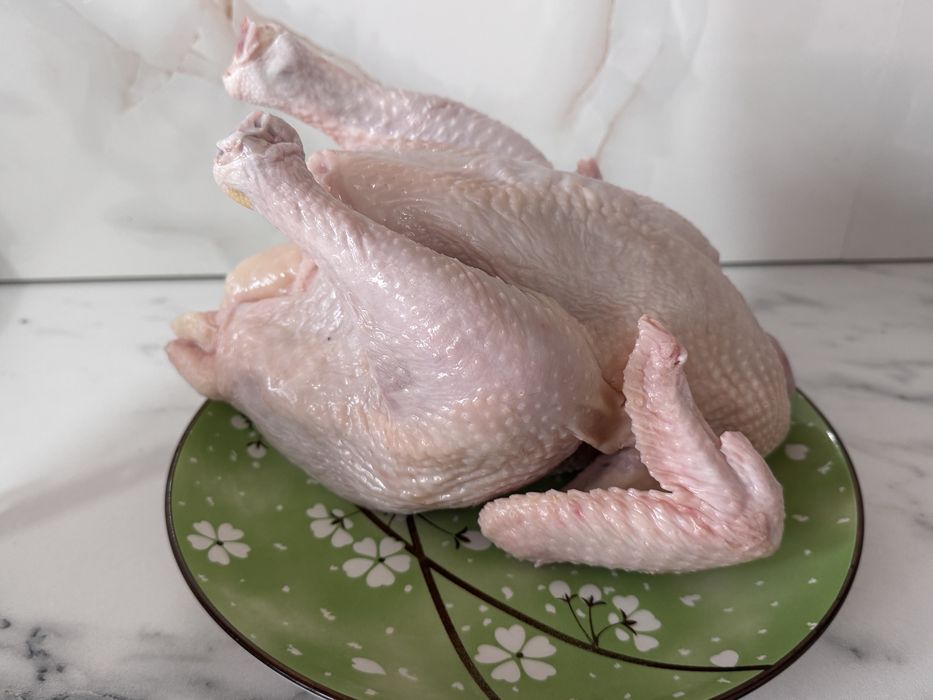 Продам цыплят бройлеров на мясо а также есть живые!!!