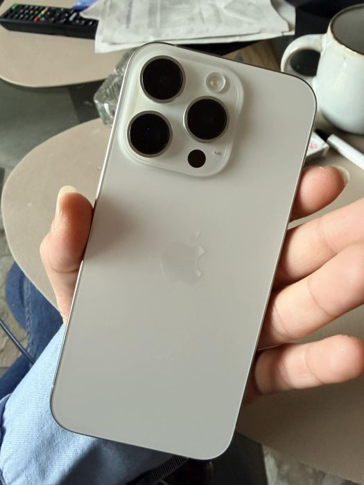 Iphone 15 pro ,128gb.