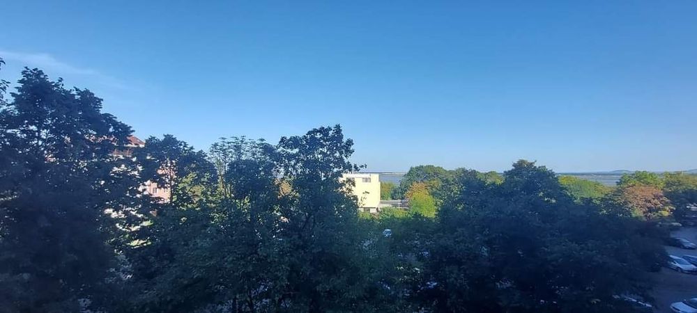 Продава се Двустаен апартамент в Бургас, Зорница - 62 кв.м за 1694 €/кв.м - Снимка #1