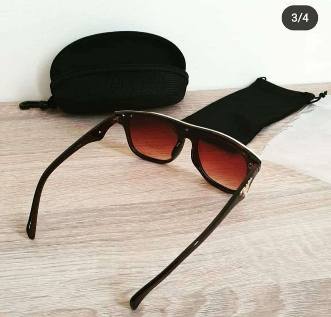 Ochelari de soare prada