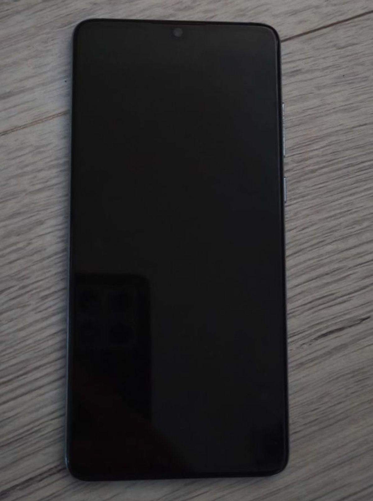 Продававм Huawei P 30