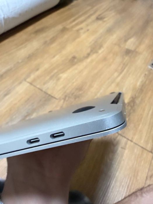 Macbook pro M1 Holadi chotki