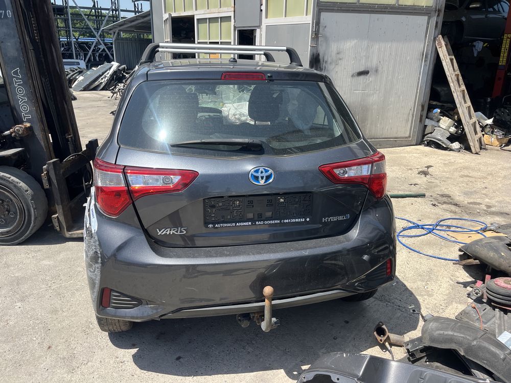 Toyota Yaris Hybrid 2020г ЗА ЧАСТИ!!