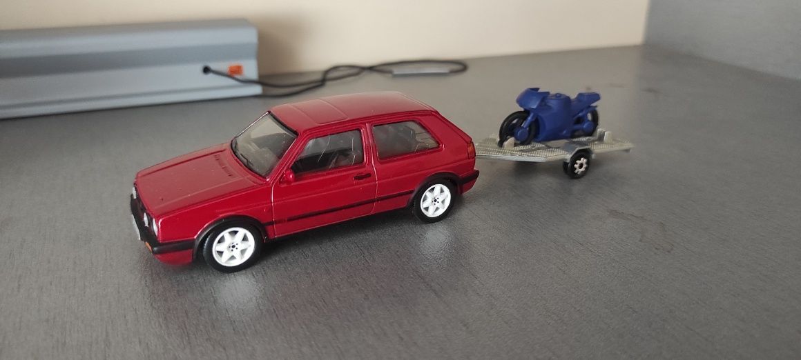 Метални модели мащаб 1:43