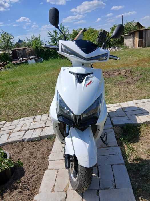 Продам скутер м8