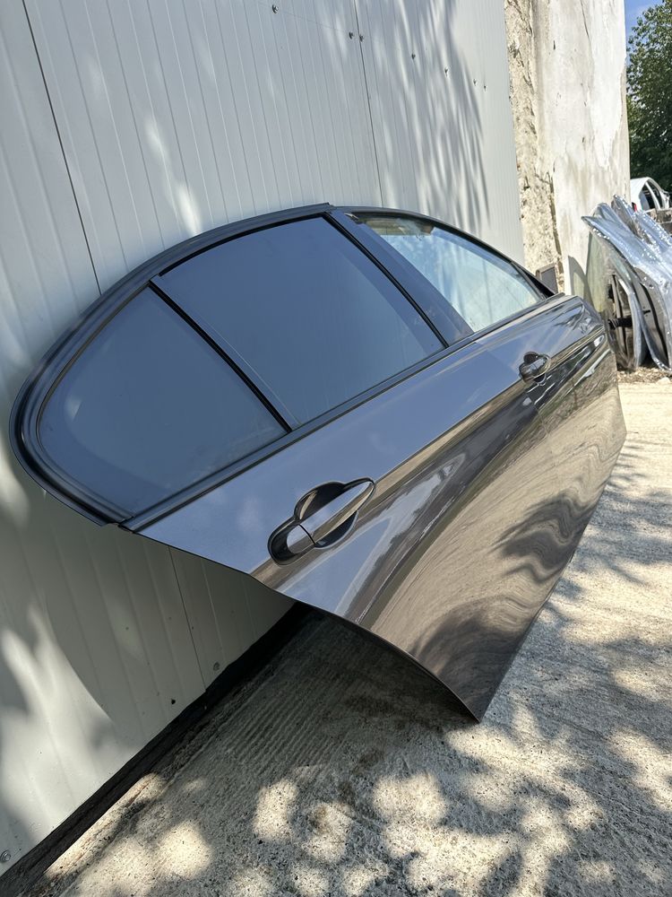 Usi dreapta / Portiere dreapta BMW Seria 3 F30, F31