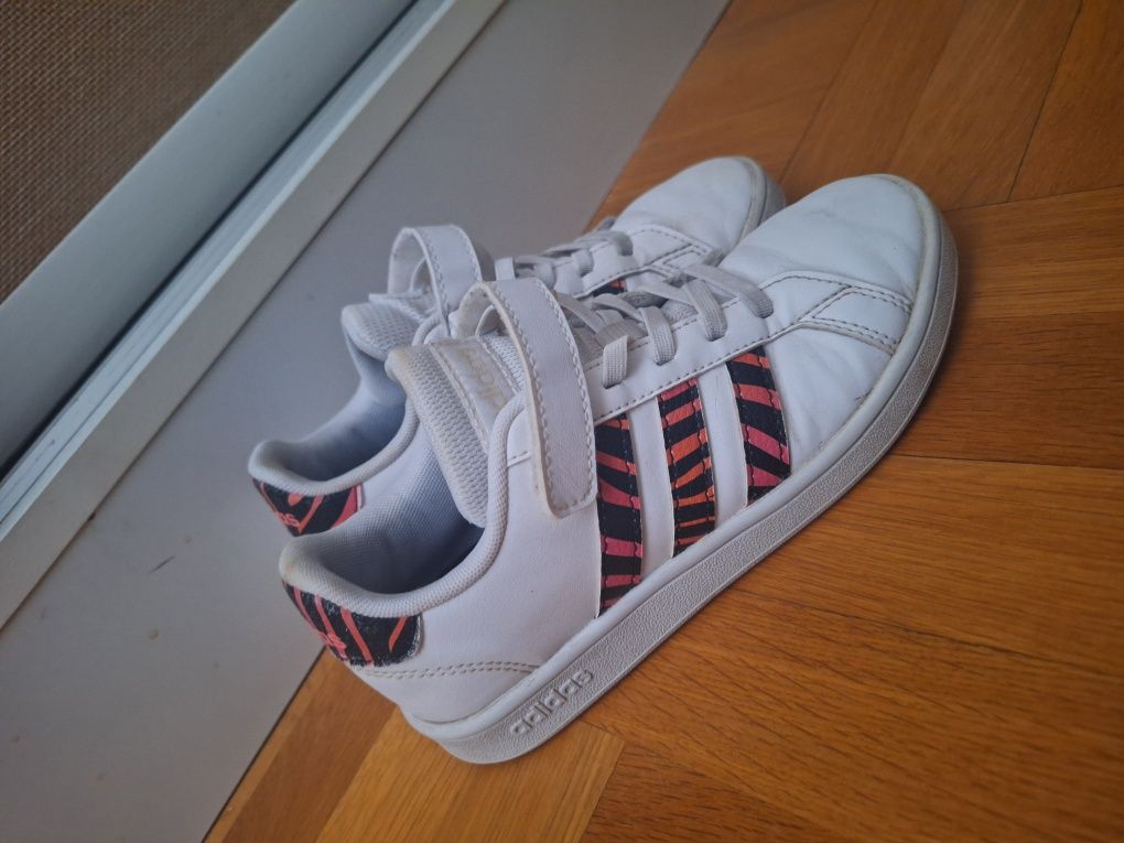 ADIDAS SPORTSWEAR Обувки Grand Court Tiger-Print