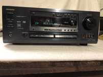 Onkyo TX-DS787...