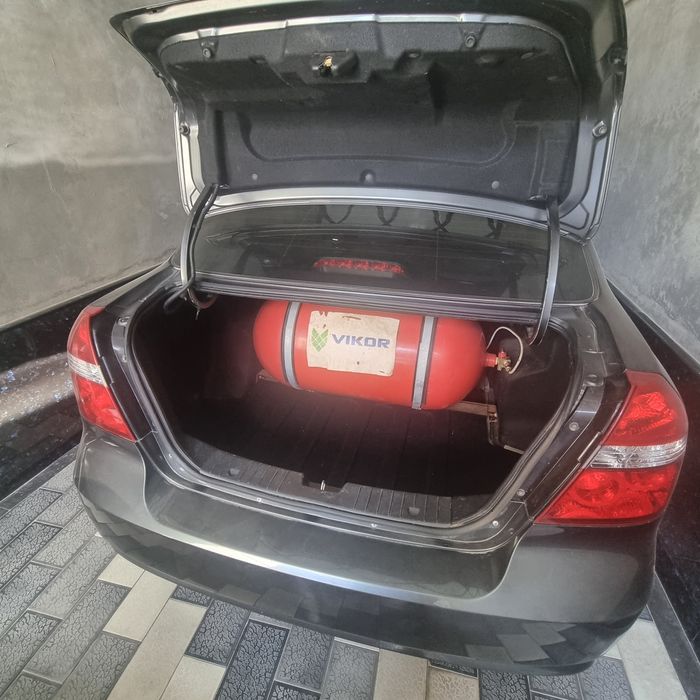 Автомобиль Нексия3