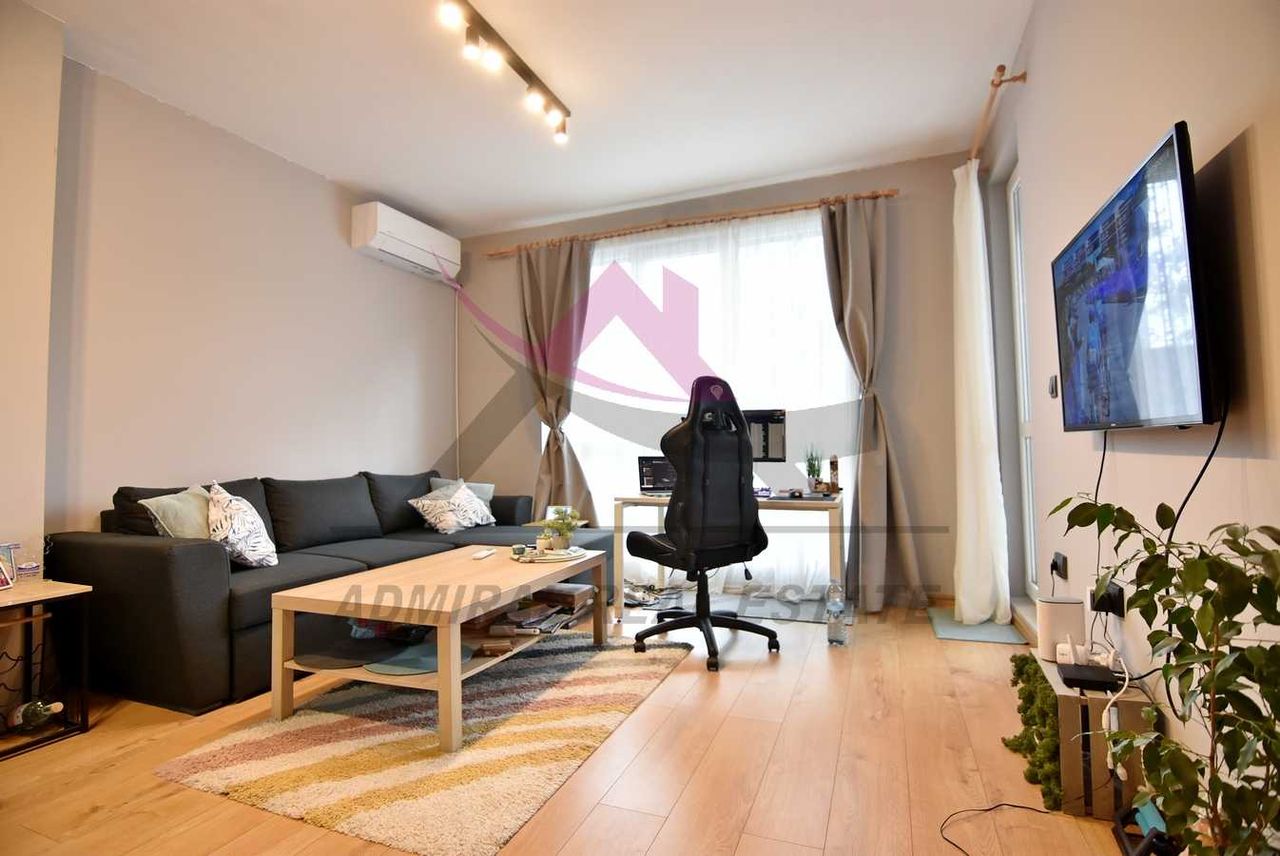 Продава се Двустаен апартамент в Варна, Изгрев - 65 кв.м за 1770 €/кв.м - Снимка #1