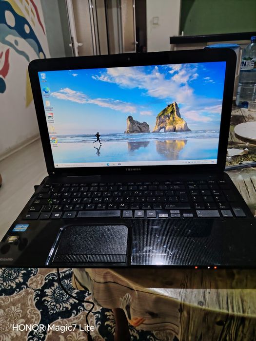 Toshiba Satellite L850 части