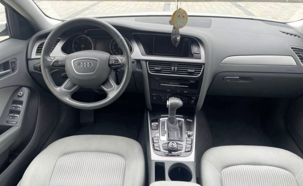 Vand Audi A4 2014