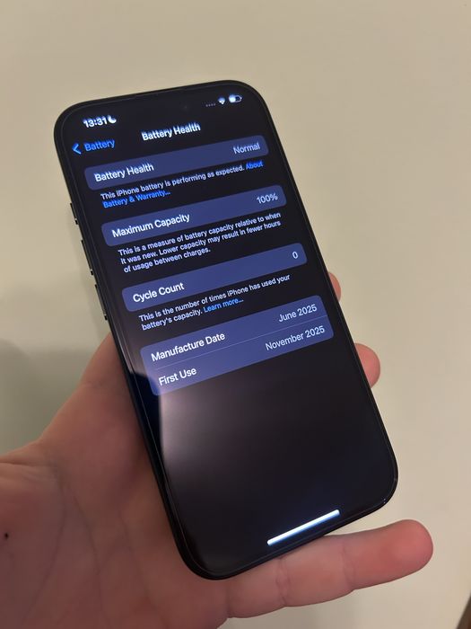 iPhone 16 Black 128GB НОВ 100% Battery Health 0 зареждания