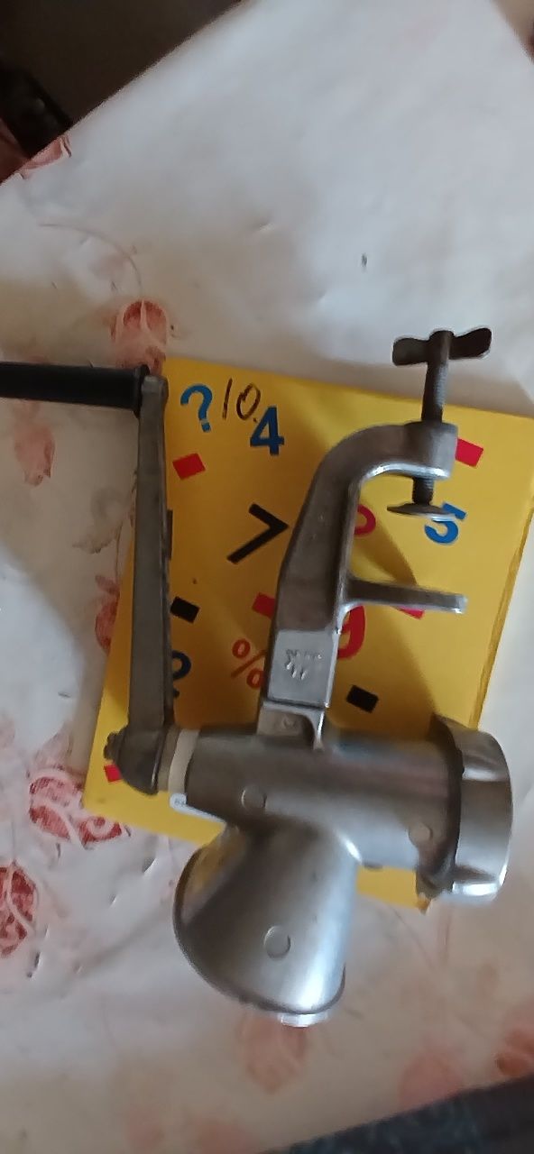 Продаётся мясорубка