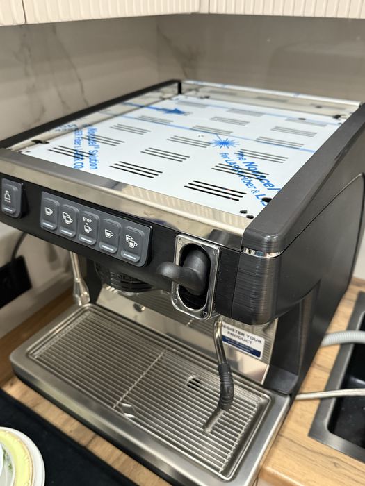 Кофемашина Nuova Simonelli Appiа Life 1gr