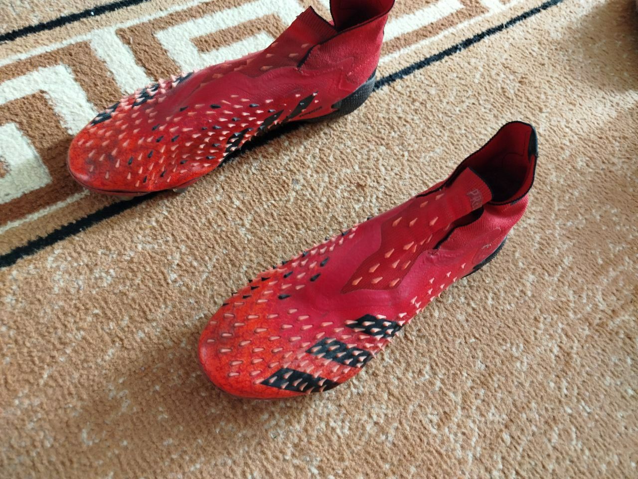 Adidas Predator | 6oy kiyilgan.Адидас придатор | 6 месяцев  найден|
